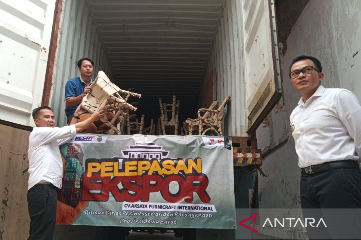 Produk furnitur dan kerajinan rotan Cirebon tembus pasar Spanyol senilai 28 ribu dolar AS