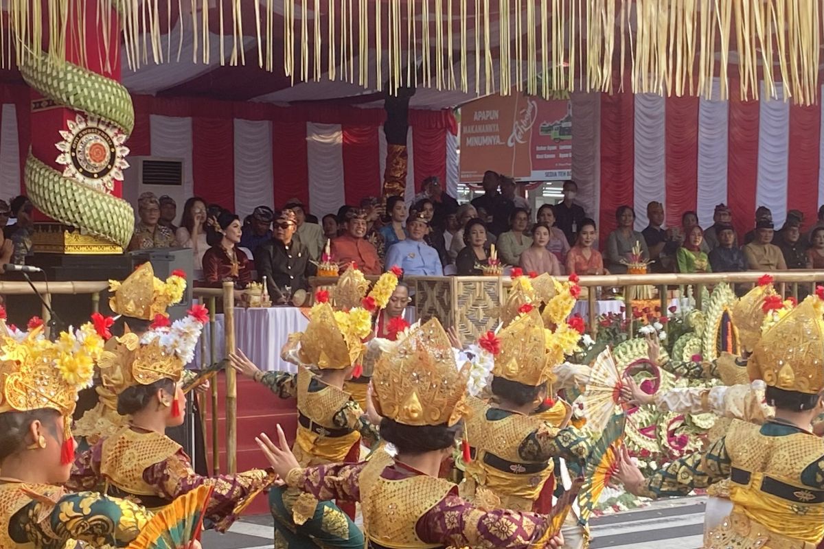Menteri AHY wakili Presiden Jokowi buka Pesta Kesenian Bali tahun 2024
