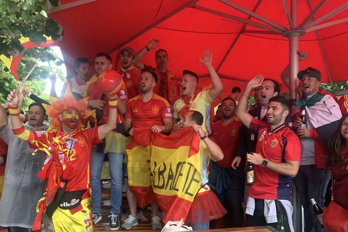 Piala Eropa 2024 - Suporter Spanyol yakin La Furia Roja kalahkan Kroasia