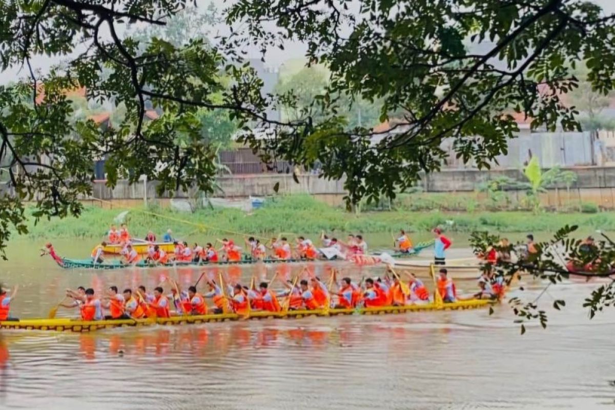 FIB UI perluas informasi keharmonisan melalui Festival Perahu Naga 2024