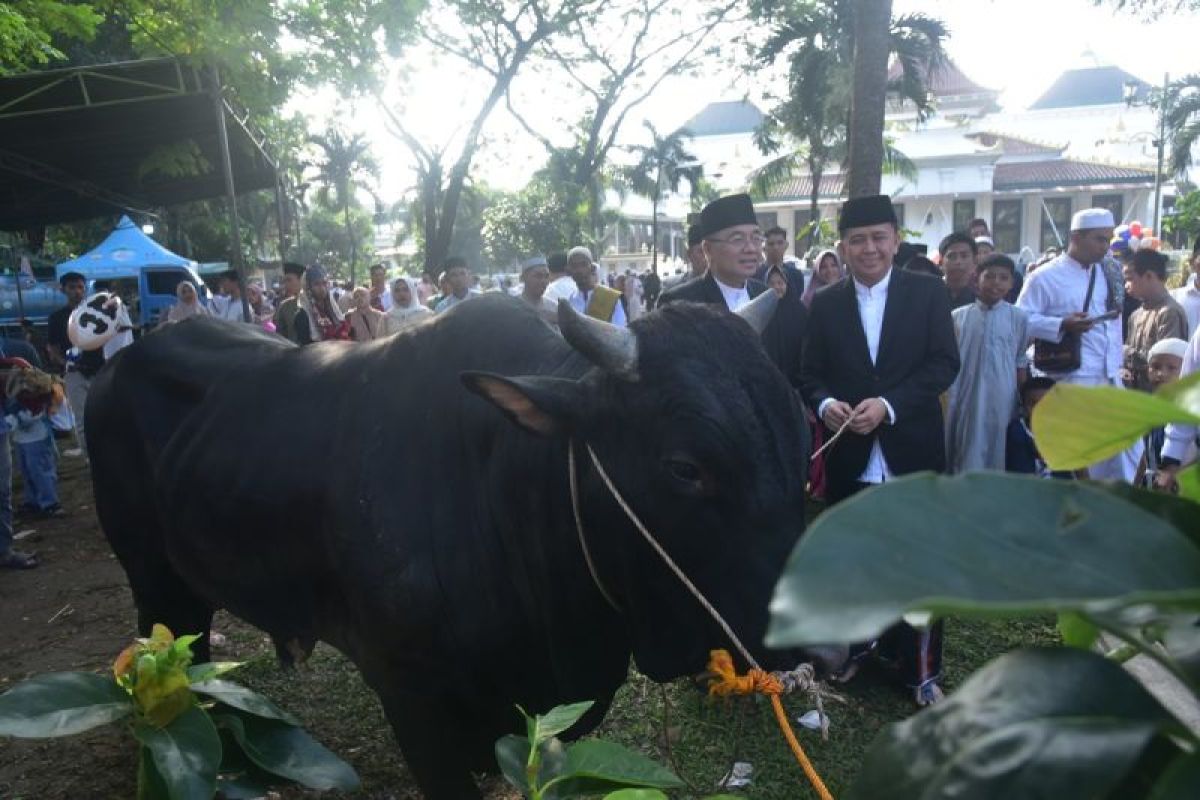 Pj Gubernur Sumsel shalat Idul Adha di Mesjid Agung Palembang