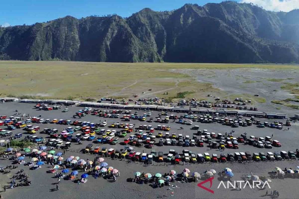 Kunjungan wisatawan Bromo saat libur Idul Adha capai 8.169 orang