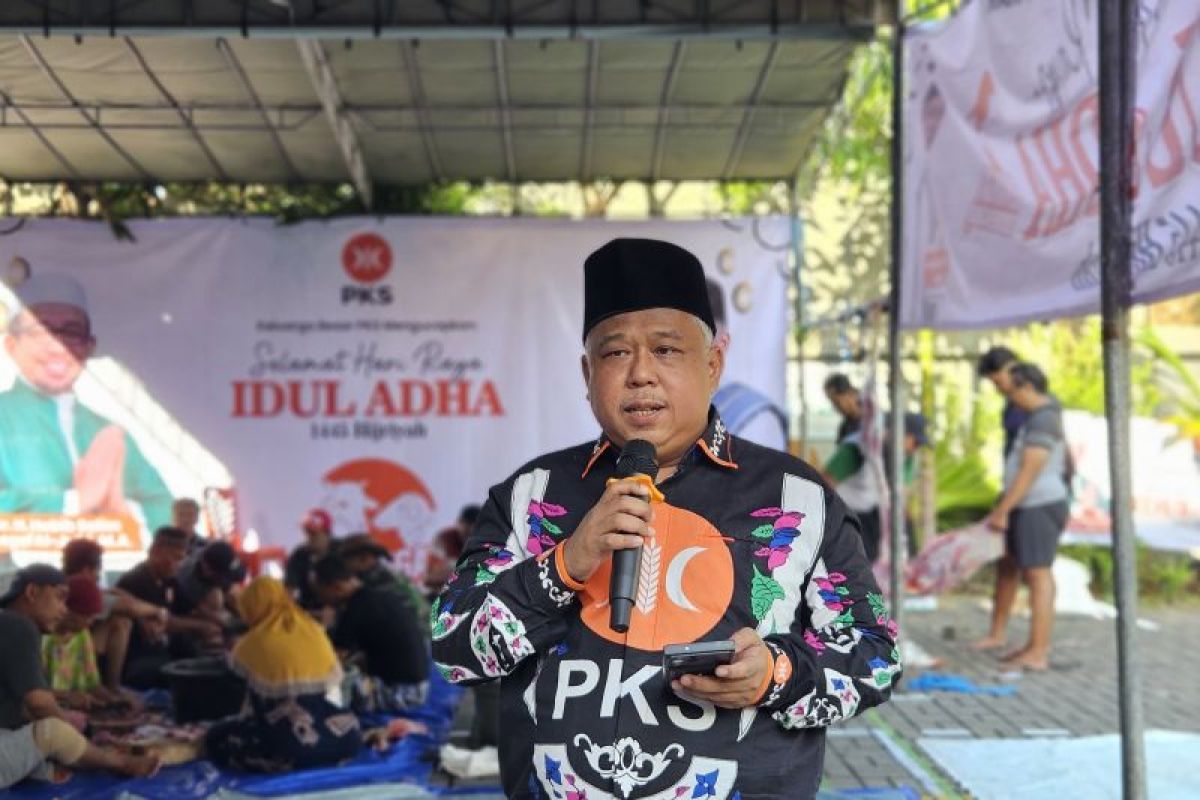 PKS Jatim bagi ratusan ribu paket daging kurban