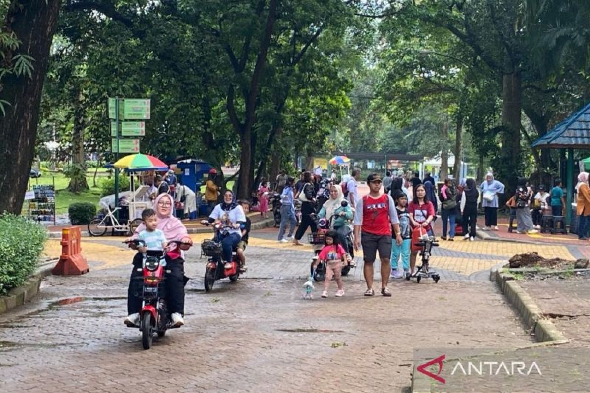 Pengelola Ragunan prediksi pengunjung melonjak pada hari ini