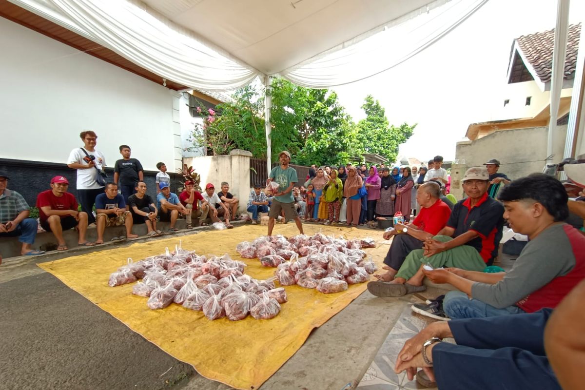 LK-MUI ingatkan masyarakat tak konsumsi daging secara berlebihan