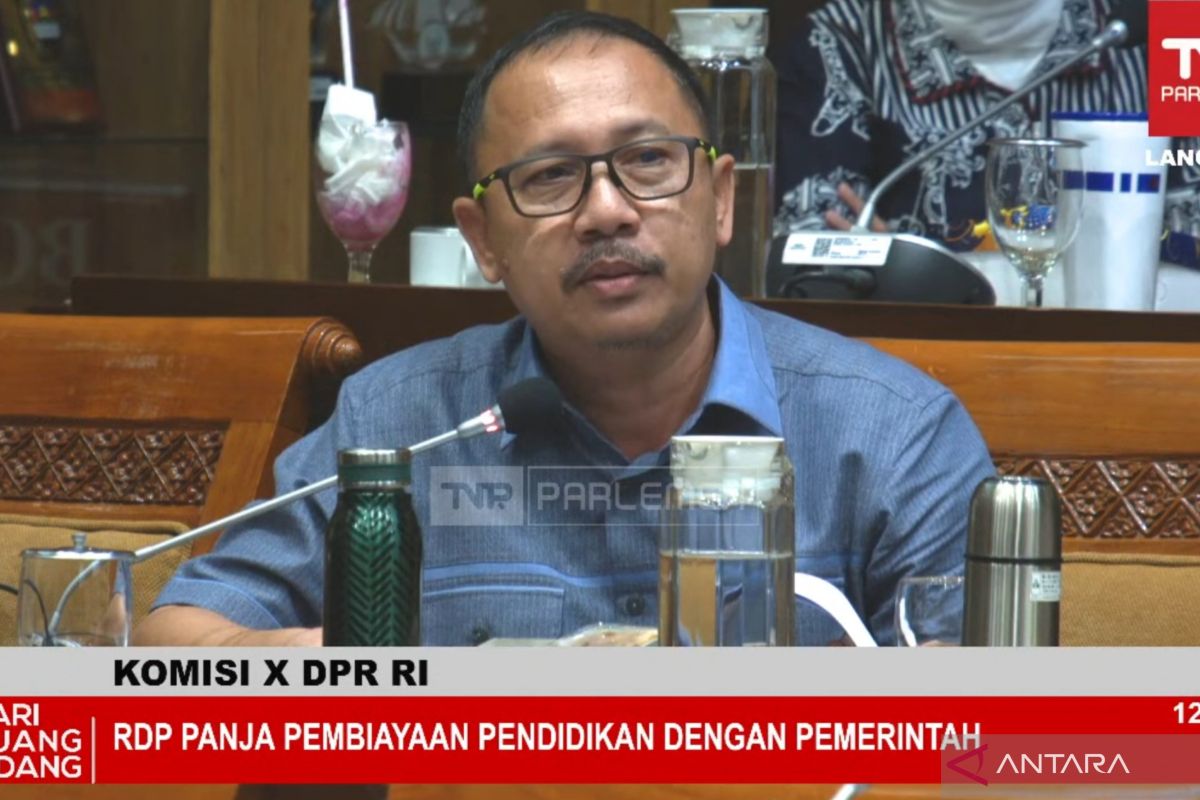 Anggota DPR ungkap penilaian penyebab biaya pendidikan RI mahal