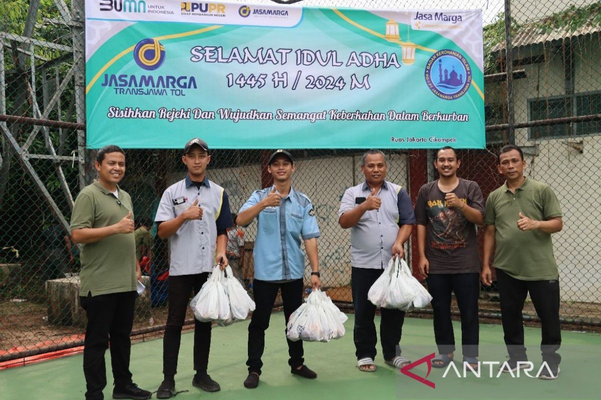 Jasamarga Transjawa Tol salurkan 54 hewan kurban dalam rangka Idul Adha