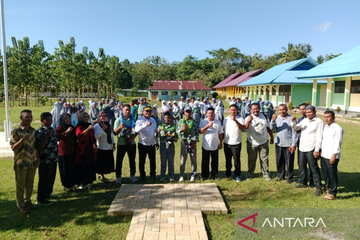 Dua siswa SMA Muna Barat wakili Sultra di ajang O2SN tingkat nasional