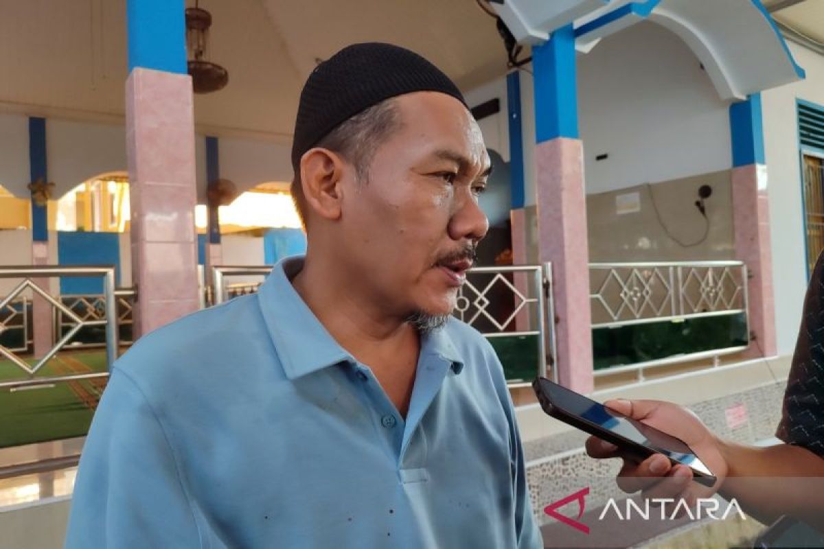 Dikbud Kota Bengkulu tegaskan sekolah dilarang jual baju seragam