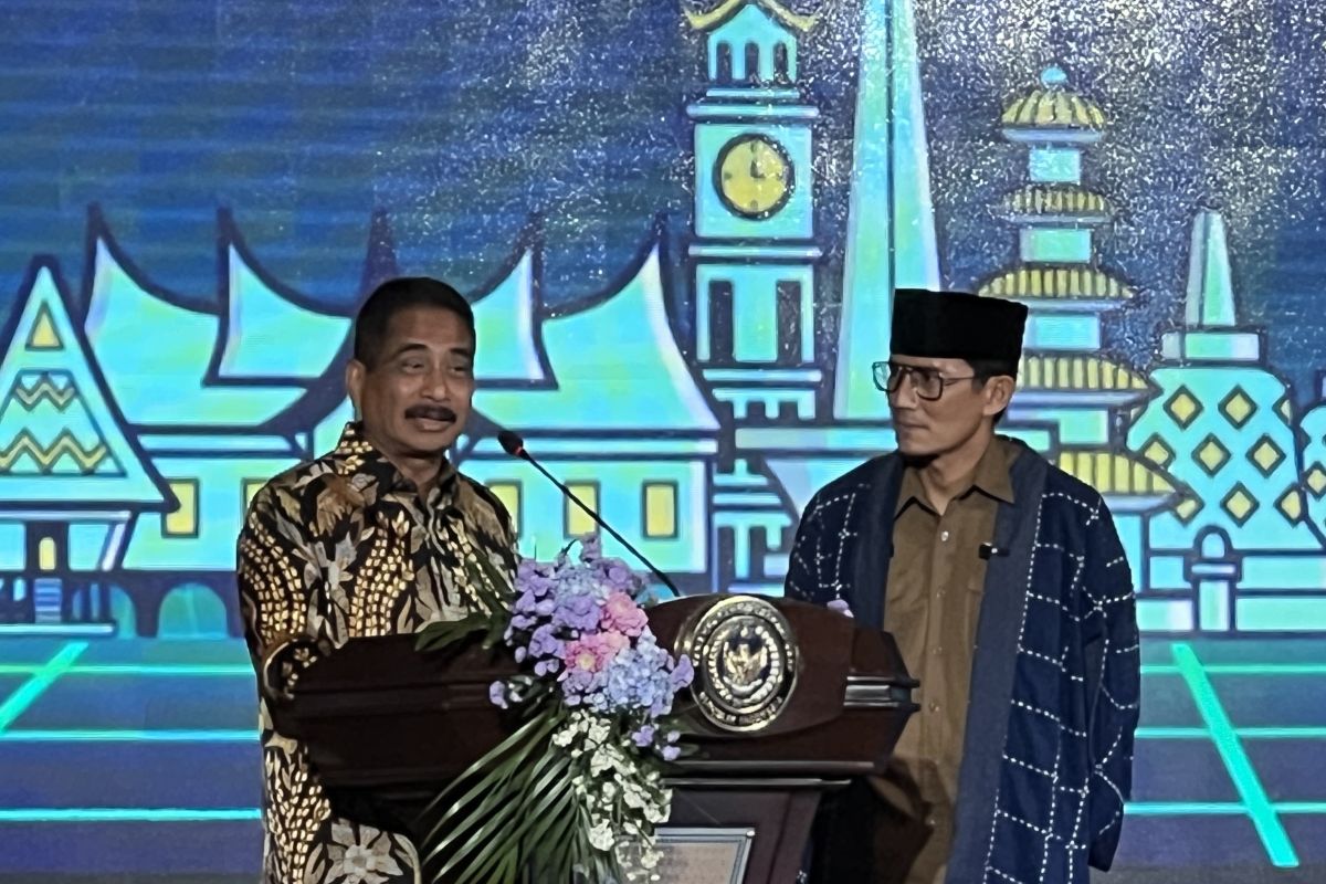 Mantan Menteri Pariwisata usul bebas visa perbaiki pilar keterbukaan