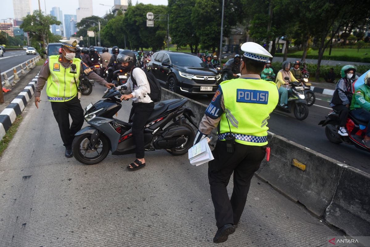 SIM Keliling hanya tersedia di Jaktim dan Jakbar