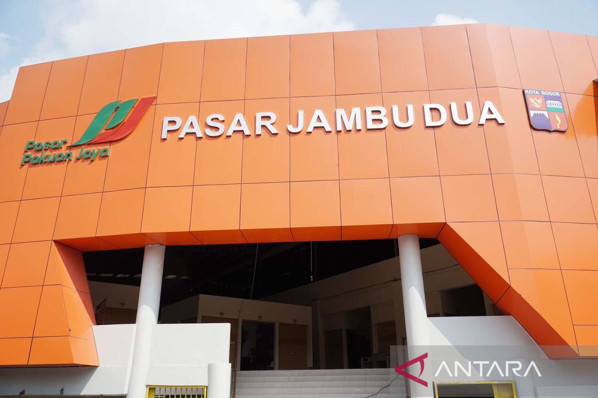 Pedagang Pasar Jambu Dua Bogor pindah dari TPS akhir Juni