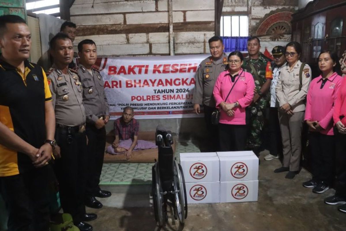 Hari Bhayangkara 2024, Polres Simalungun donor darah dan bantu disabilitas