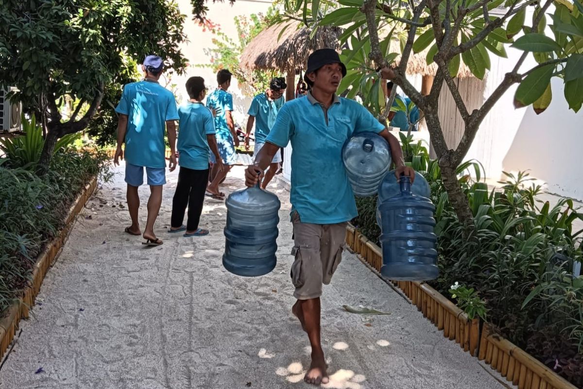 Krisis Air Bersih di Gili Meno Makin Parah, Warga Terancam Kekeringan dan Kematian Ternak