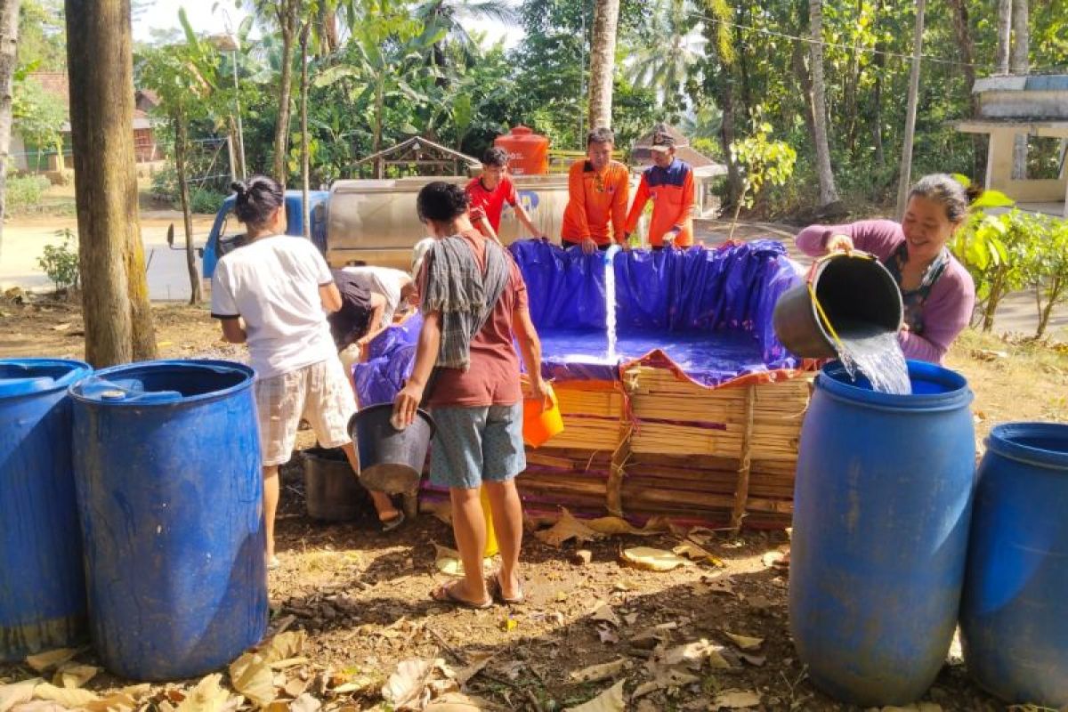Dua desa di Trenggalek mulai alami krisis air bersih