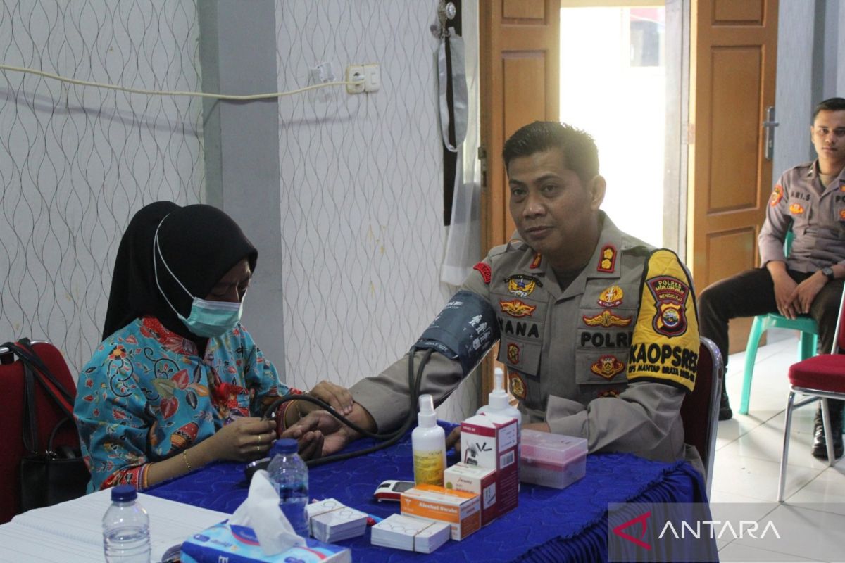 Polres Mukomuko gelar donor darah Hari Bhayangkara ke-78