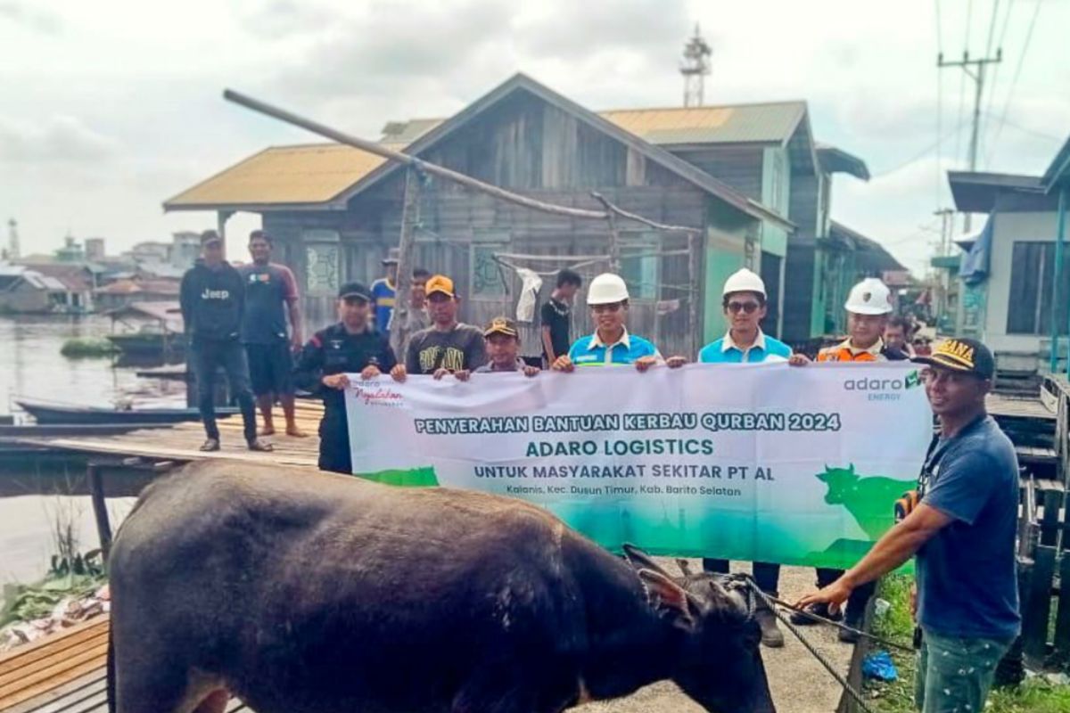 Adaro Logistics Group bagikan hewan kurban di wilayah operasional