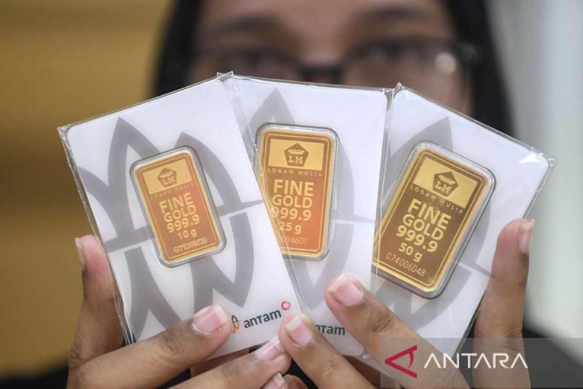 Harga emas Antam hari ini naik Rp3.000 jadi Rp1,360 juta per gram
