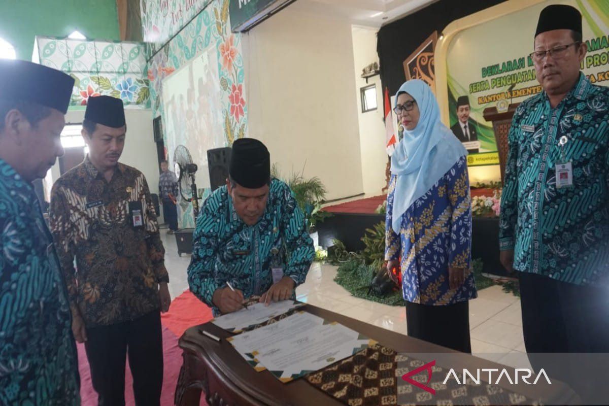 Kemenag Jateng komitmen wujudkan madrasah sehat dan aman