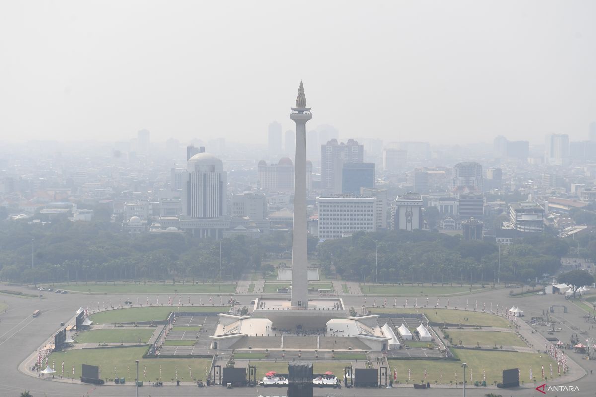 Kualitas udara di Jakarta Jumat pagi tidak sehat