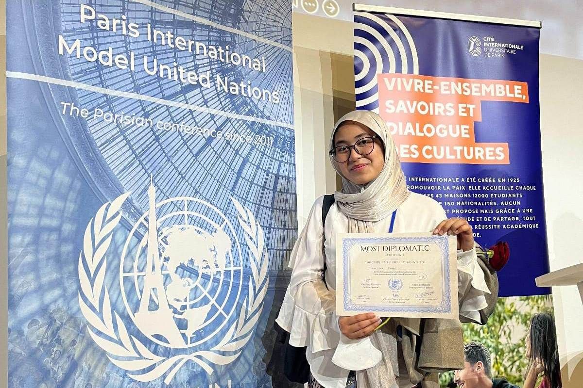 UI student named best delegate at Paris International MUN