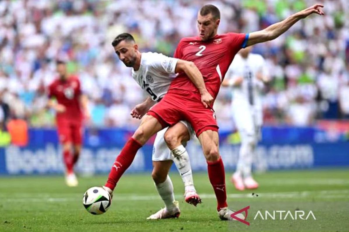 Gol dramatis Jovic paksa laga Slovenia vs Serbia berakhir imbang 1-1