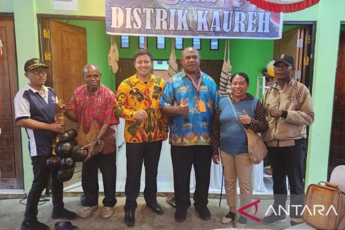 Buah lontar diperkenalkan sebagai kekayaan daerah Kabupaten Jayapura