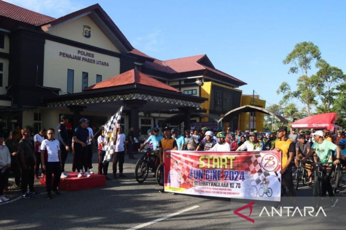 Sepeda santai meriahkan Hari Bhayangkara  ke-78 di Penajam Paser Utara