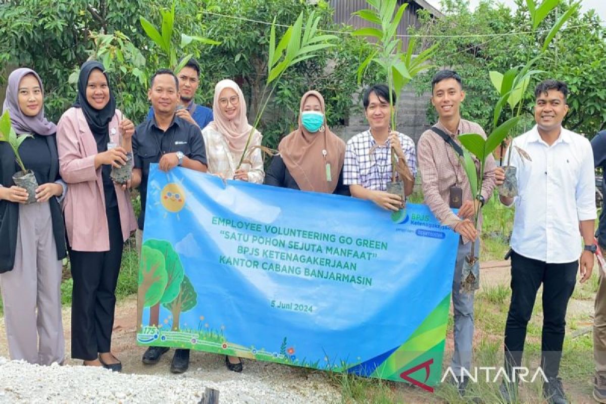 BPJAMSOSTEK Banjarmasin kampanye peduli lingkungan