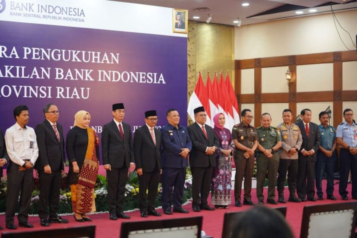 Panji Achmad dikukuhkan menjadi Kepala Perwakilan BI Provinsi Riau