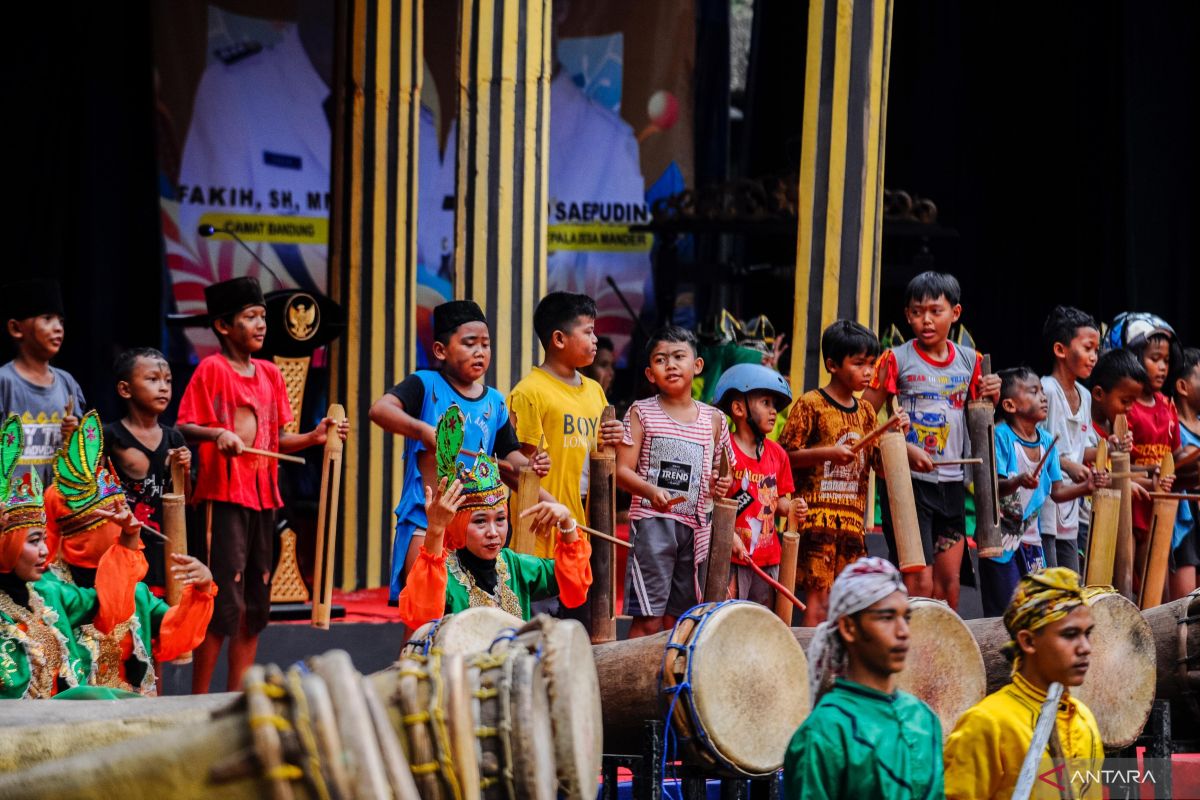 Kampung Seni Yudha Asri gelar tradisi ngaruwat bumi