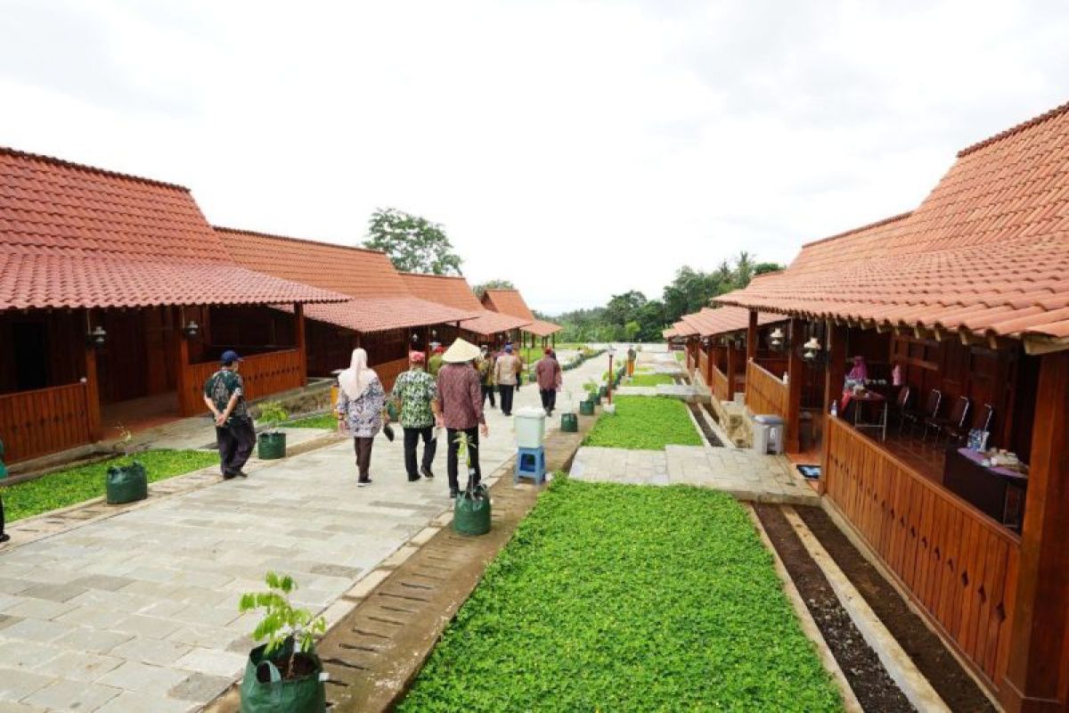 Banyuwangi gelar pertunjukan fesyen daur ulang di 