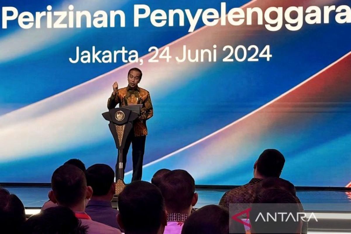 Jokowi merasa lemas penyelenggaraan MotoGP Mandalika perlu 13 izin