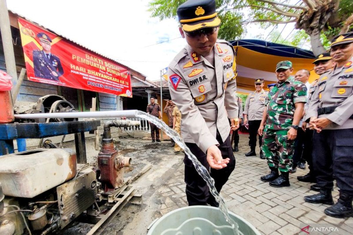 Polres Situbondo bangun sumur bor  bantu warga kesulitan air bersih