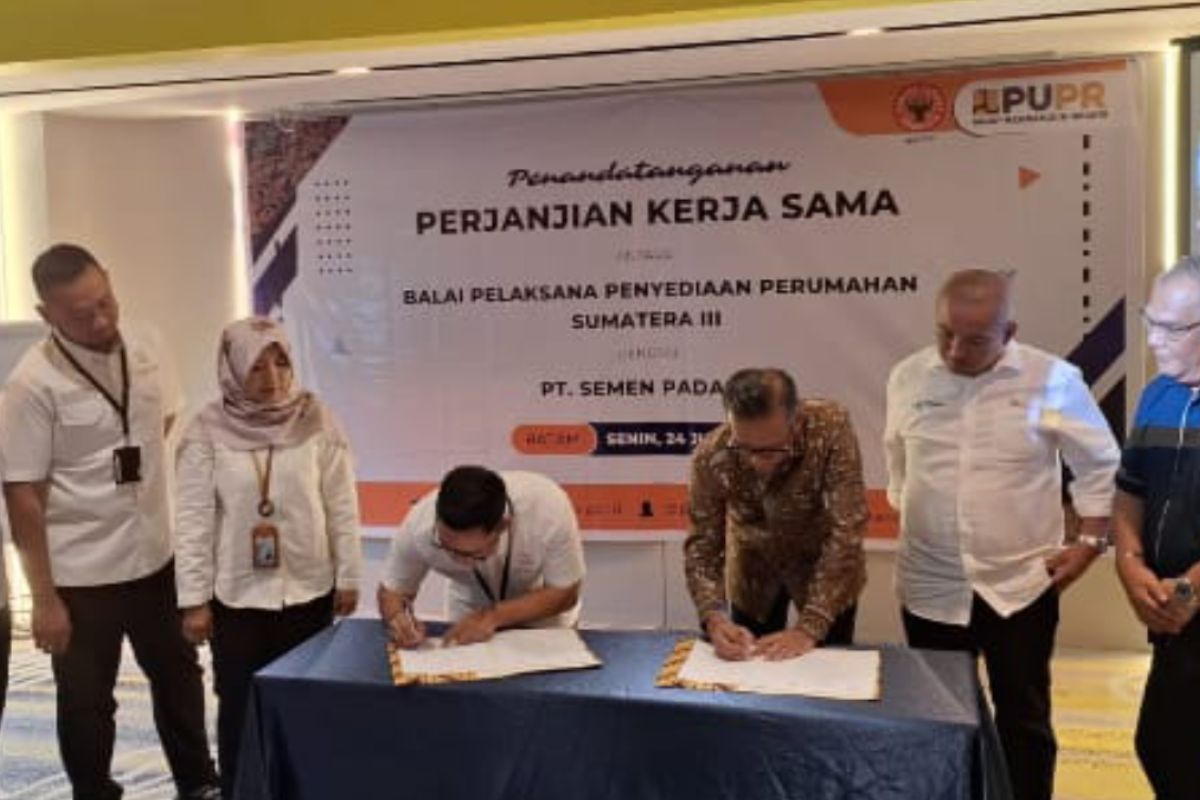 PT Semen Padang kembali teken PKS dengan BP2P Sumatera III