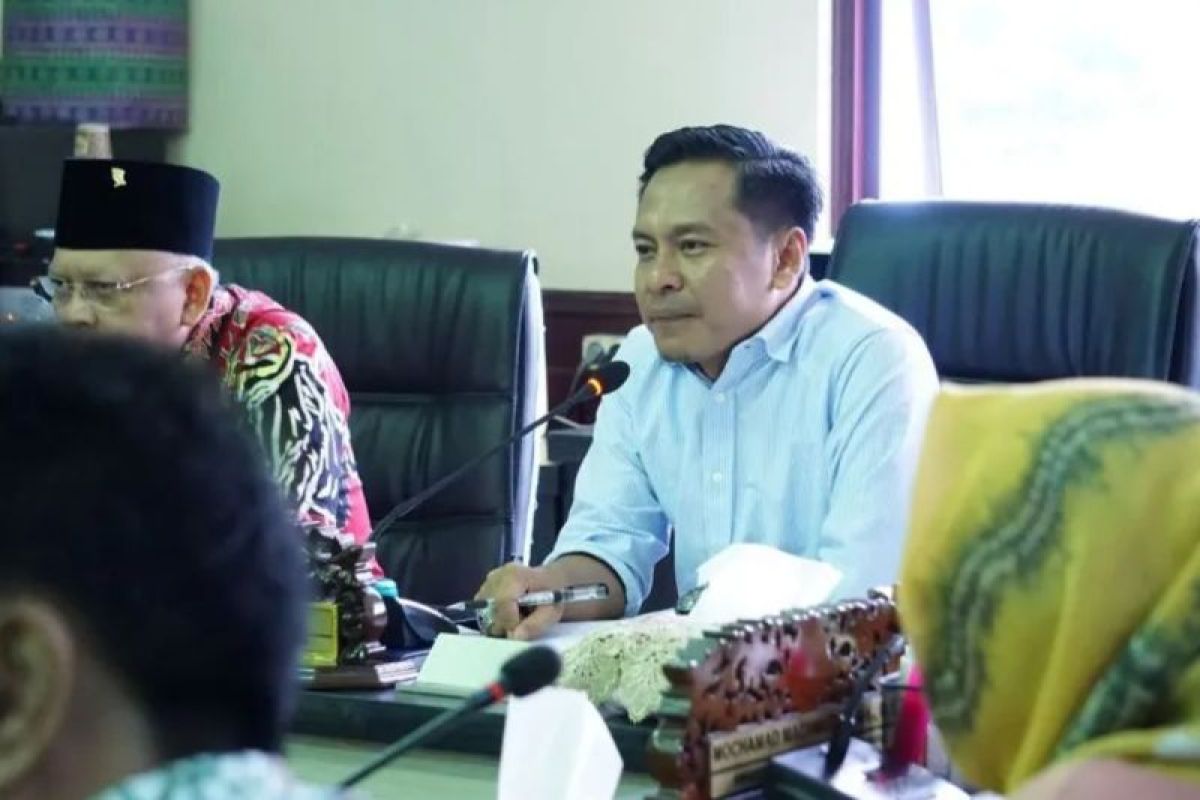 DPRD minta pemkot siapkan SPKLU sebelum gunakan kendaraan listrik