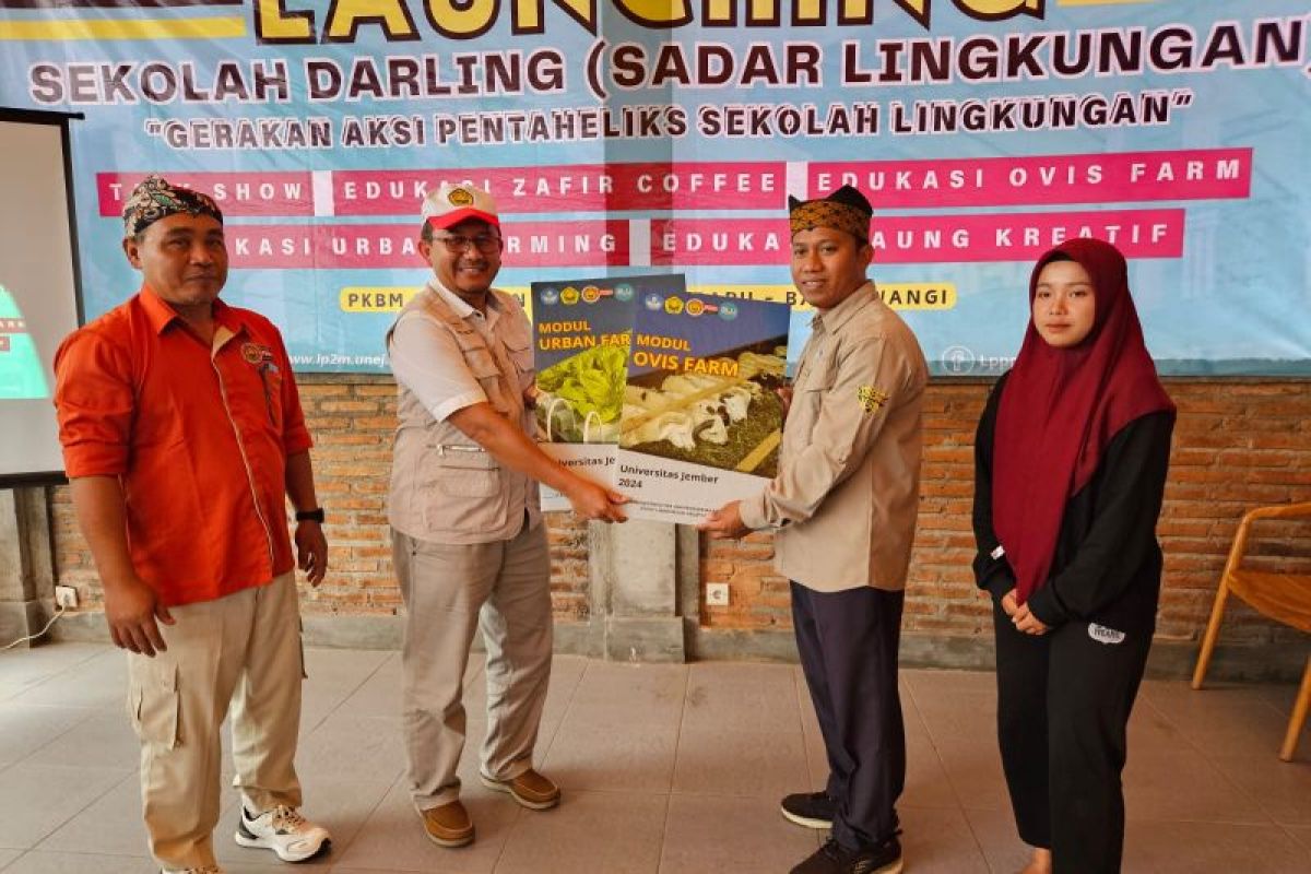 Unej luncurkan sekolah sadar lingkungan di PKBM Miftahun Najah