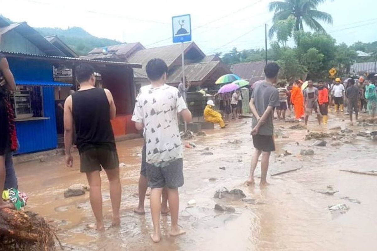 Banjir bandang terjang Kelurahan Tenilo Kota Gorontalo