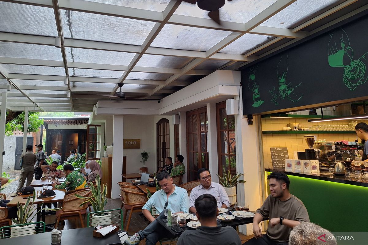 DPRD Jakarta desak Bahlil evaluasi OSS terkait restoran di Melawai