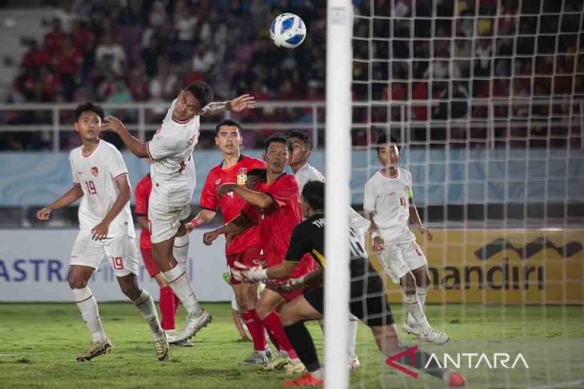 Timnas U-16 ke semifinal setelah pesta gol lawan Laos