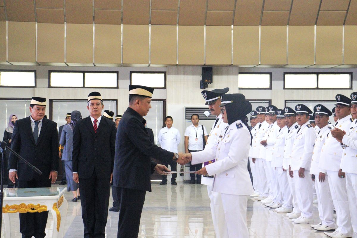 244 kades di Tangerang terima pengukuhan perpanjangan masa jabatan