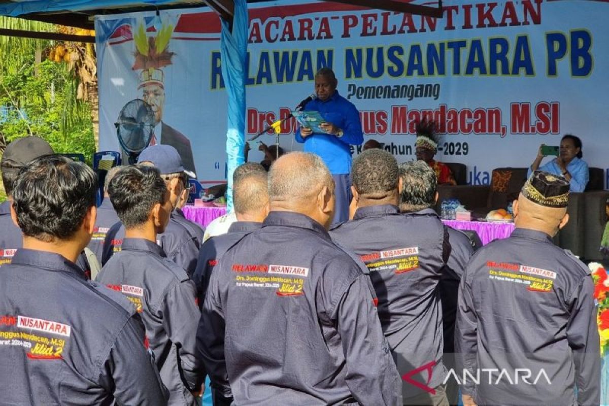 Relawan Nusantara untuk bacagub Dominggus Mandacan resmi dilantik