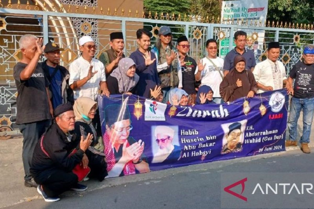 Jelang Muktamar, Jamaah Ahlulbait Indonesia ziarah makam Gus Dur