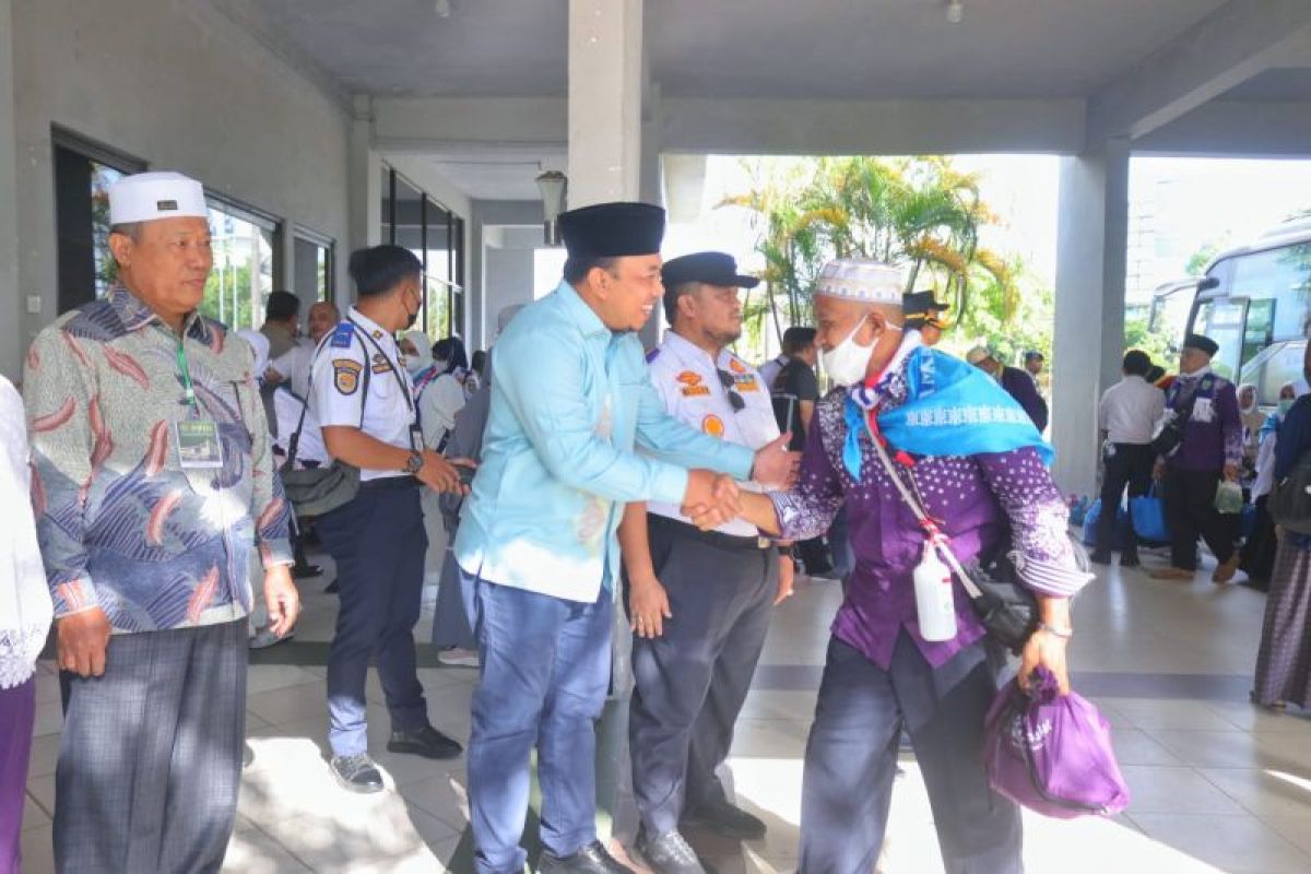 299 haji asal Kabupaten Siak tiba di Batam