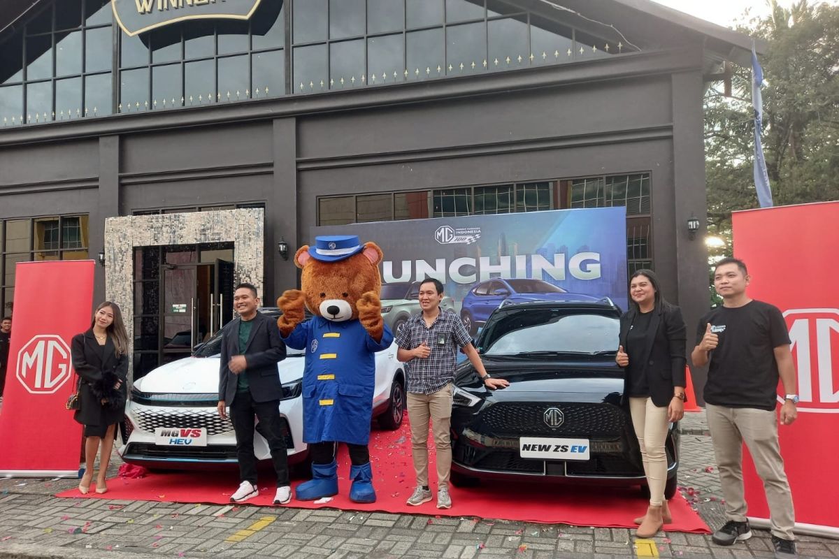 Morris Garages luncurkan mobil listrik dan hybrid di Manado