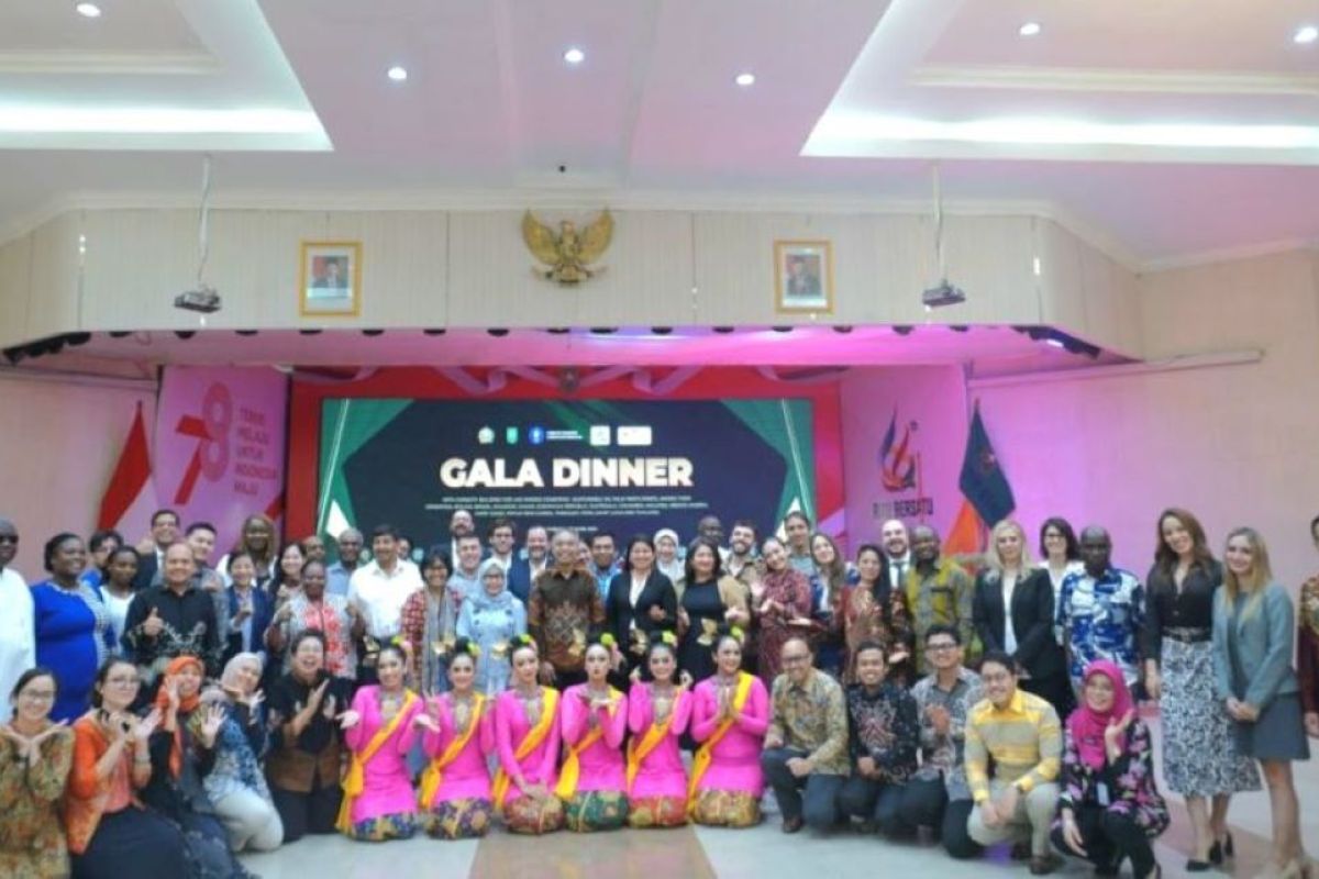 17 peserta  dari negara asing pelajari pengembangan sawit Riau