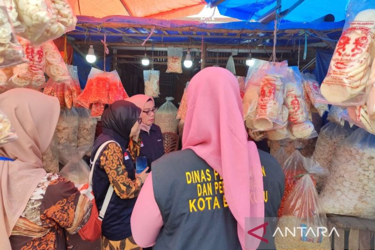 Warga diimbau melapor jika menemukan makanan kedaluwarsa di Bengkulu