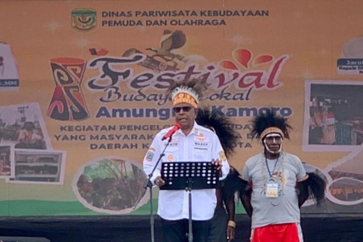 Bupati Mimika minta masyarakat lestarikan budaya Amungme dan Kamoro