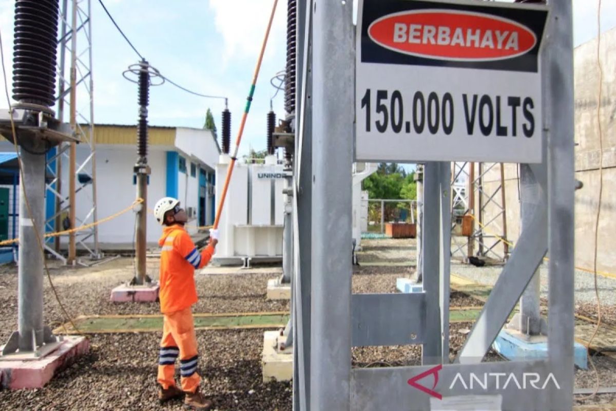 PLN Baturaja gelar pemeliharaan rutin jaga pasokan listrik pelanggan