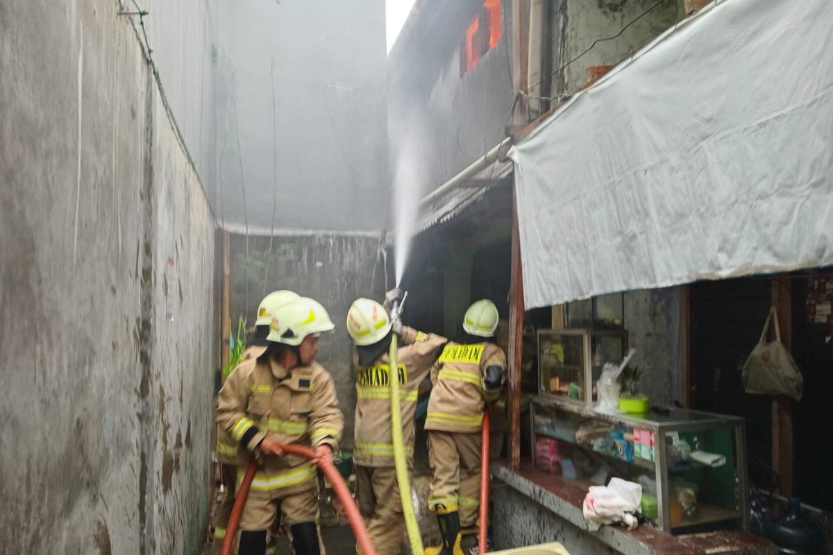 Kebakaran di Jakarta, 10 rumah warga hangus